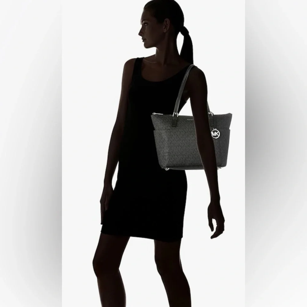 MICHAEL Michael Kors
East-West Monogram Zip Tote Bag  NWOT - Picture 15 of 16